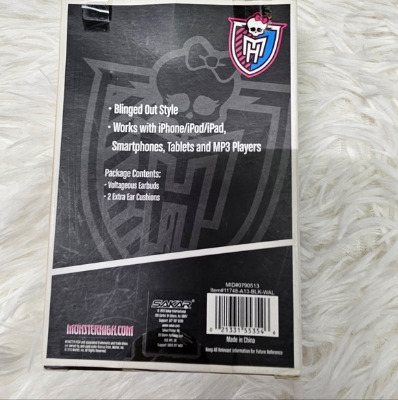 Monster High Voltageous Earbuds Skullette Blinged Out Style - Picture 3 of 5